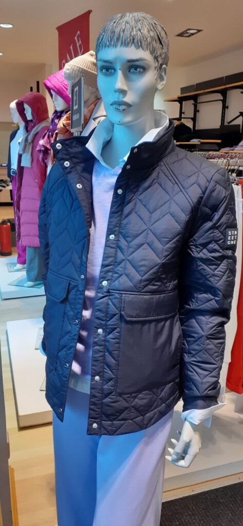 Leichte Steppjacke in dunkelblau von Street One